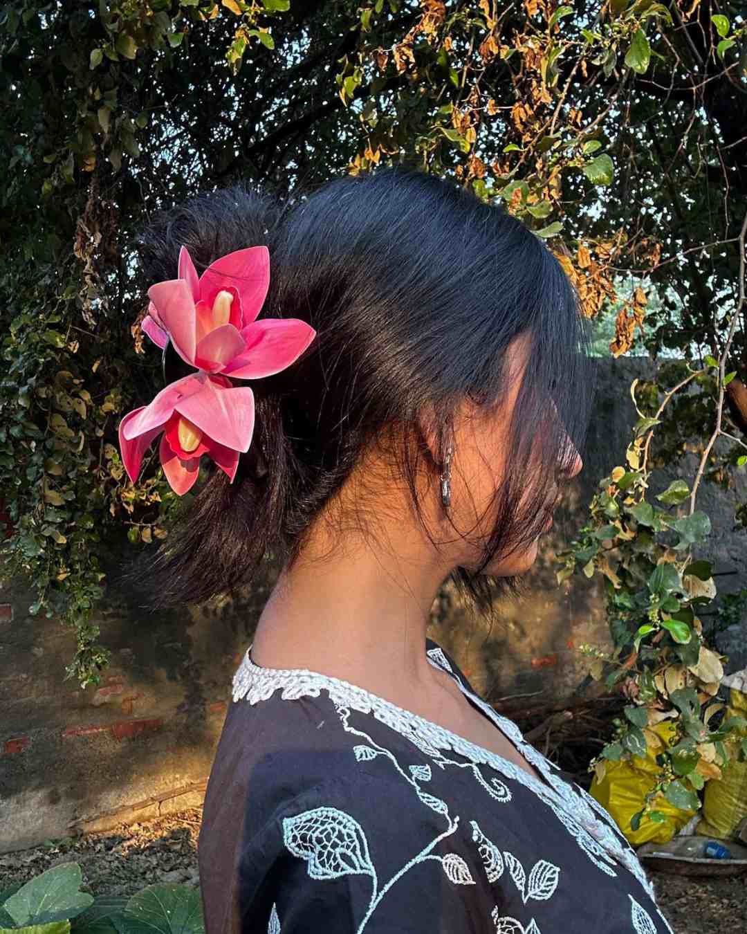 lily flower in hair Lily Flower Holiday Clips