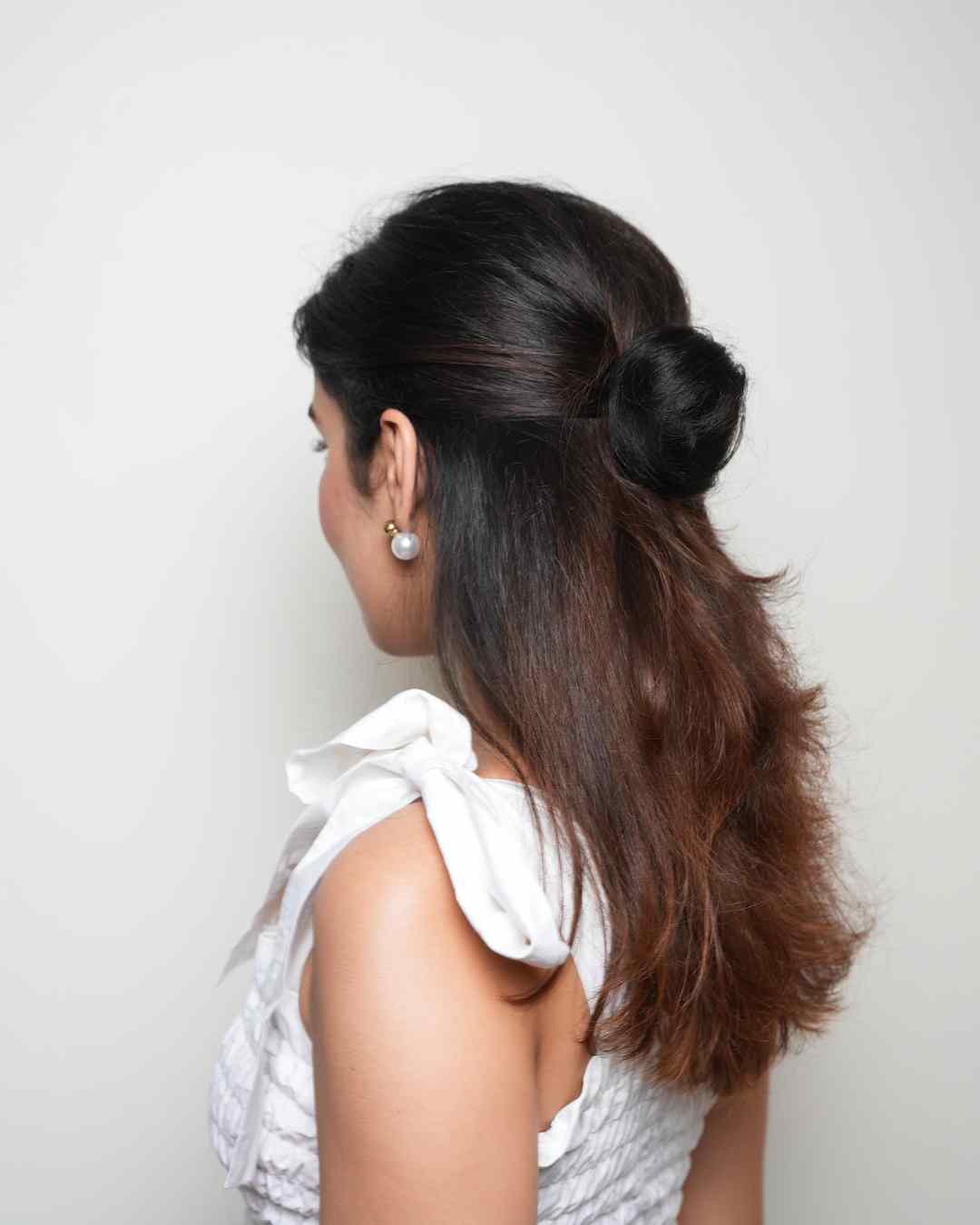 Messy Bun Donut Bun Clip Claw Clip Hairstyles For Curly Hair Over