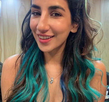 Zahira’s Green #Strandout- Coloured clip-In Hair| Nish Hair